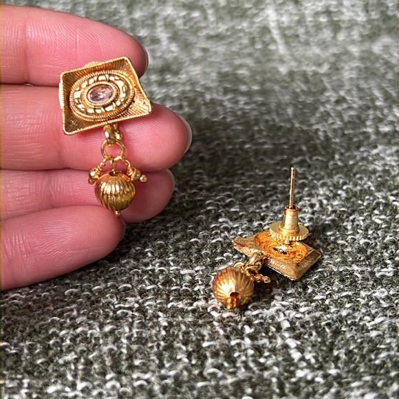 Indian gold tone set - Picture 6 of 6